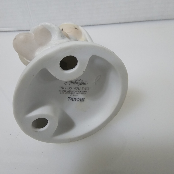 1982 Precious moments "Bless You Two" figure - Picture 2 of 3